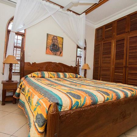 Diani Pearl Apartment Диани Бийч Екстериор снимка